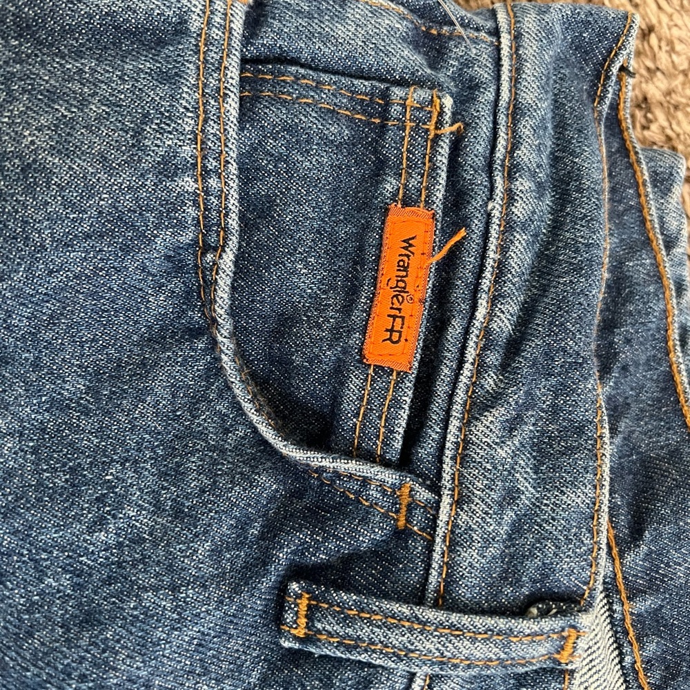 Wrangler HRC2 / FR - Picture 2 of 5
